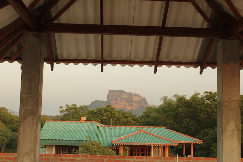 Sinhagiri Villa Sigiriya Buitenkant foto